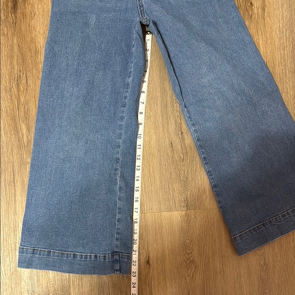 eesome Cropped Straight Leg Pocket Front Jeans LIKE NEW - Picture 6 of 9